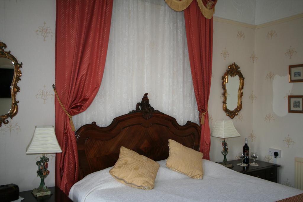 Cranleigh Hotel Bath Buitenkant foto